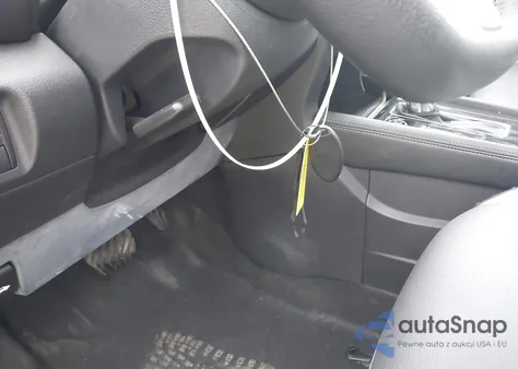 2022 Nissan Kicks Sr Xtronic Cvt z USA, uszkodzony, nr VIN 3N1CP5DV9NL527799